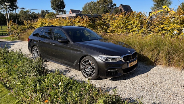 BMW 530i Touring G31 2017 Donkergrijs metallic