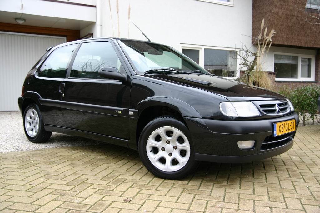 Citroën Saxo 1.4i VTS Zwart